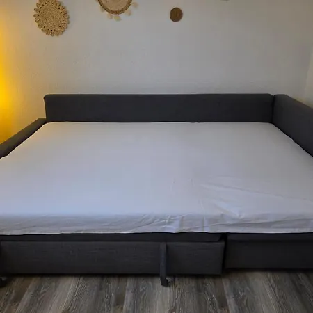 264 Gemuetliche In * كاستروب روكسل